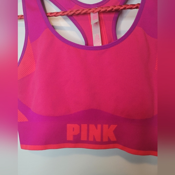 Victoria Secret PINK Seamless Sports Bra - Picture 2 of 2